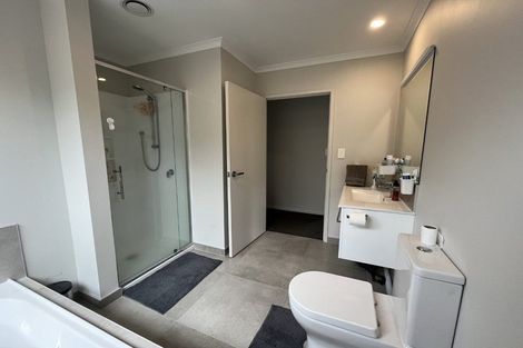 Photo of property in 2 Pense Place, Papamoa, 3118