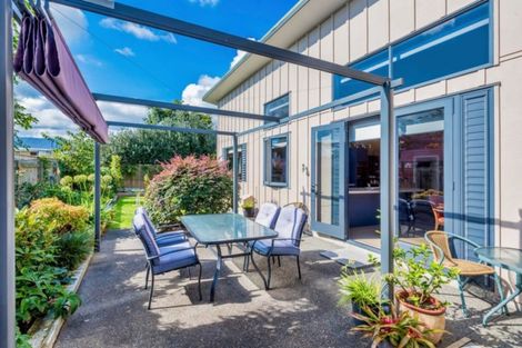 Photo of property in 8a Queenwood Road, Levin, 5510