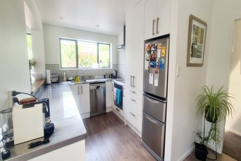 Photo of property in 30 Margaret Road, Raumati Beach, Paraparaumu, 5032