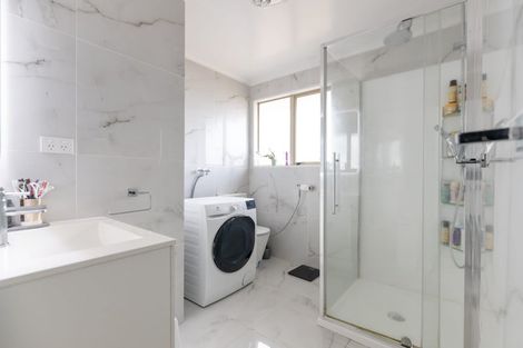 Photo of property in 49a Forest Hill Road, Henderson, Auckland, 0612