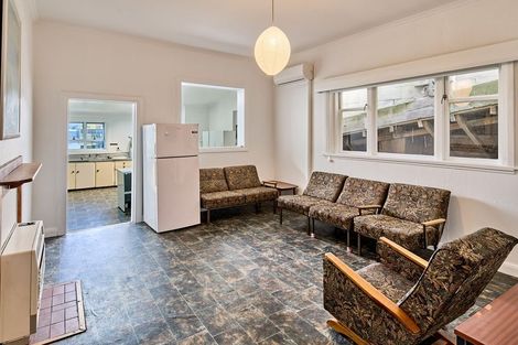 Photo of property in 81 Hill Street, Thorndon, Wellington, 6011