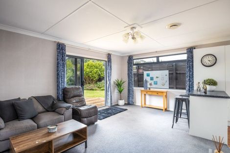 Photo of property in 15a Naumai Place, Spotswood, New Plymouth, 4310