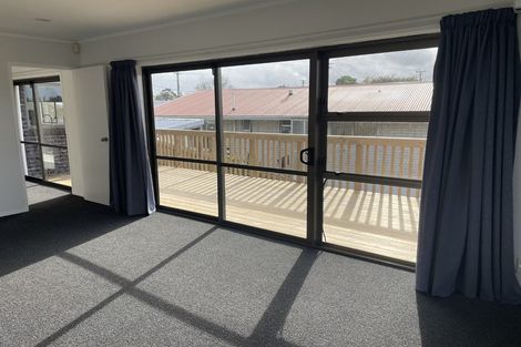 Photo of property in 185 Rangatira Road, Beach Haven, Auckland, 0626