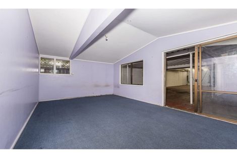 Photo of property in 13 Kamaka Road, Mangere Bridge, Auckland, 2022