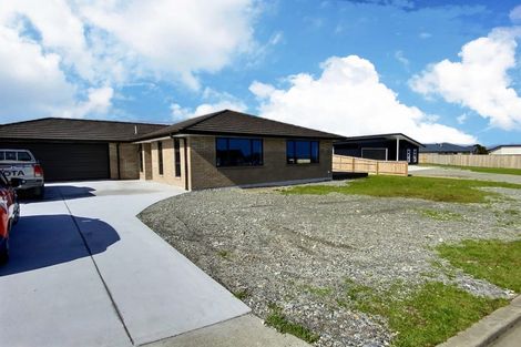 Photo of property in 8 Holly Robinson Place, Hokitika, 7882