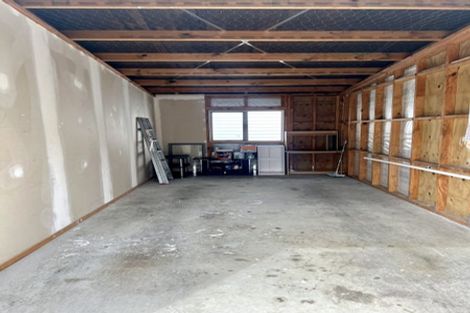 Photo of property in 31/3 Hulme Place, Henderson, Auckland, 0612