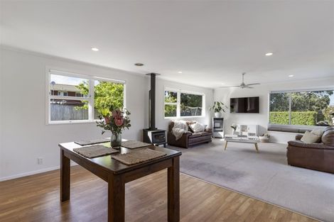 Photo of property in 61 Patons Road, Howick, Auckland, 2014