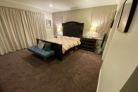 Photo of property in 12 Gifford Grove, Churton Park, Wellington, 6037