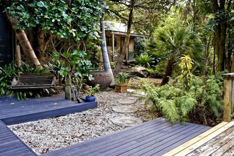 Photo of property in 45 Cornwallis Road, Cornwallis, Auckland, 0604