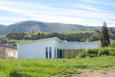 Photo of property in 28 Cambelldon Crescent, Stoke, Nelson, 7011