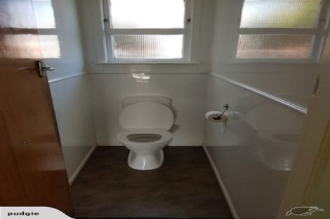 Photo of property in 37 Disraeli Street, Hawera, 4610