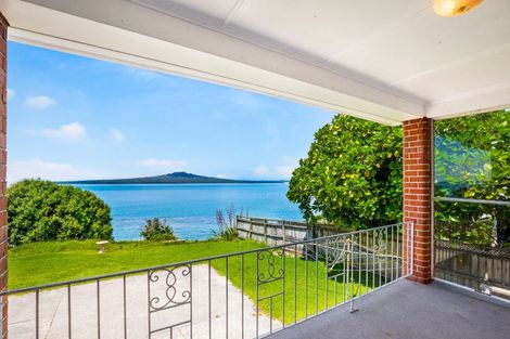 Photo of property in 70 Seacliffe Avenue, Narrow Neck, Auckland, 0622
