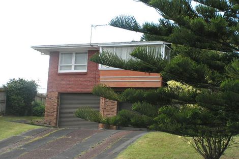 Photo of property in 2/111 Bond Crescent, Forrest Hill, Auckland, 0620