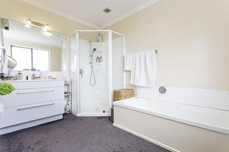 Photo of property in 22 Dukes Road North, Mosgiel, 9092