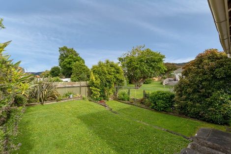 Photo of property in 23 Kowhai Avenue, Ebdentown, Upper Hutt, 5018