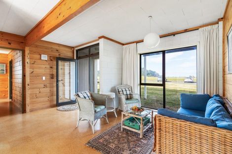Photo of property in 105 Esplanade Drive, Whangamata, 3620