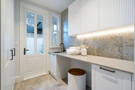 Photo of property in 92a Marsden Avenue, Mount Eden, Auckland, 1024