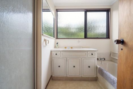 Photo of property in 52b Resolution Road, Welcome Bay, Tauranga, 3112