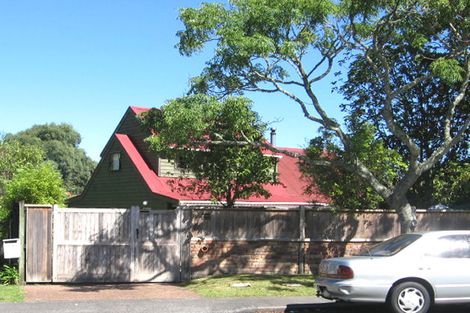 Photo of property in 97 Oreil Avenue, West Harbour, Auckland, 0618