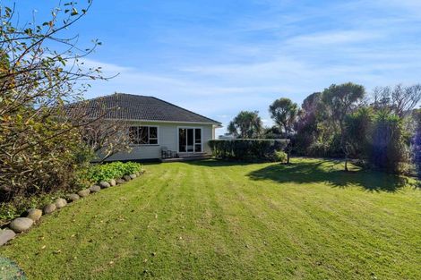 Photo of property in 7091 South Road, Warea, New Plymouth, 4381