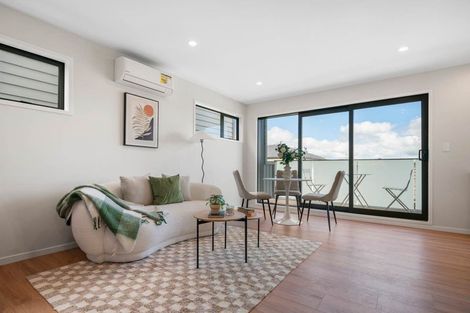 Photo of property in 95e Kervil Avenue, Te Atatu Peninsula, Auckland, 0610