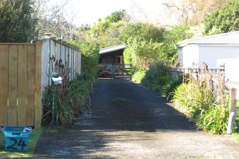 Photo of property in 24 Cargill Street, Papakura, 2110