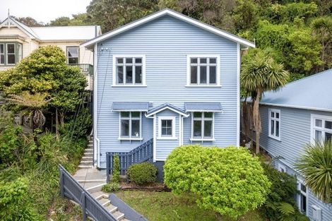 Photo of property in 213 Aro Street, Aro Valley, Wellington, 6021