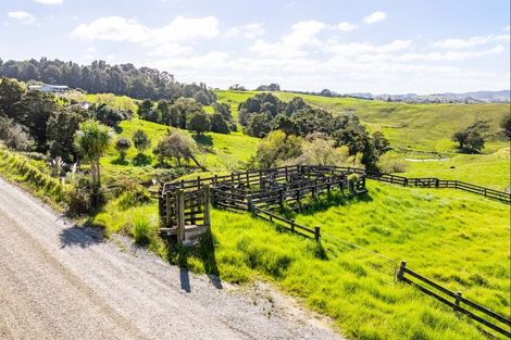 Photo of property in 122 Hurndall Street East, Maungaturoto, 0520