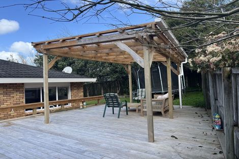 Photo of property in 8 Ballini Rise, West Harbour, Auckland, 0618