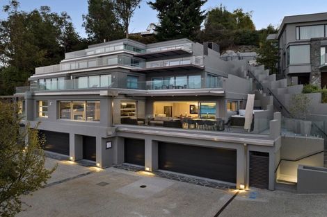 Photo of property in 6 Lordens Place, Fernhill, Queenstown, 9300