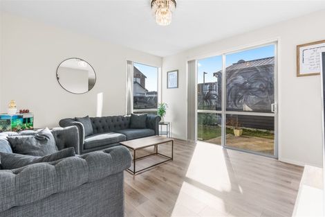 Photo of property in 4 Courage Road, Papakura, 2110