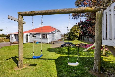 Photo of property in 6 Egmont Street, Normanby, Hawera, 4614