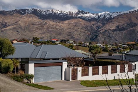 Photo of property in 191 Aubrey Road, Wanaka, 9305