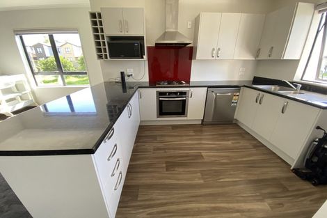 Photo of property in 70 Kaimoana Street, Weymouth, Auckland, 2103