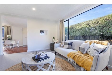 Photo of property in 6 Jennings Place, Rangiora, 7400