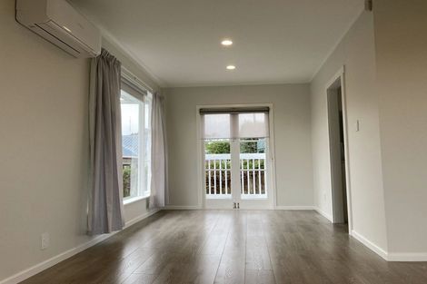 Photo of property in 1/1 Tonkin Drive, Sunnynook, Auckland, 0620