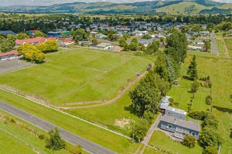 Photo of property in 11 Bevan Street, Woodville, 4920