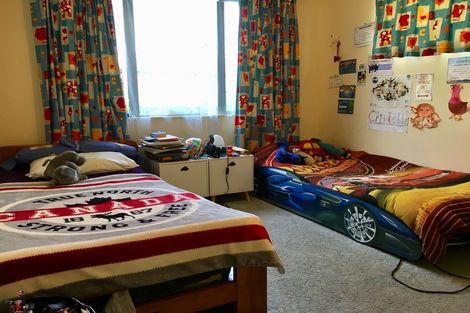 Photo of property in 15 Macadamia Close, Goodwood Heights, Auckland, 2105