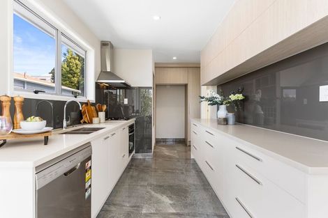 Photo of property in 9 Keldale Place, Forrest Hill, Auckland, 0620