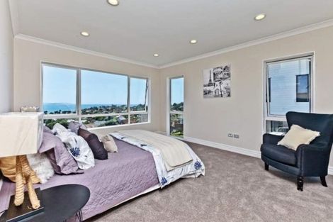 Photo of property in 188 Whangaparaoa Road, Red Beach, 0932