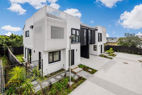 Photo of property in 3 Kaaramuramu Lane, Mangere Bridge, Auckland, 2022