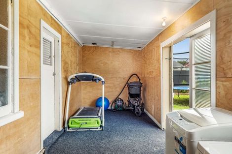 Photo of property in 120 Derby Street, Westport, 7825