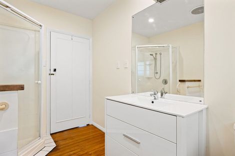 Photo of property in 105 Glandovey Road, Strowan, Christchurch, 8052