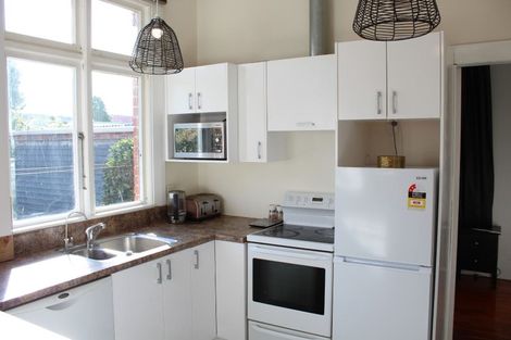 Photo of property in 268 Macandrew Road, Forbury, Dunedin, 9012