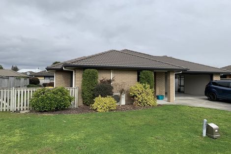 Photo of property in 10 Holcroft Place, Huntington, Hamilton, 3210