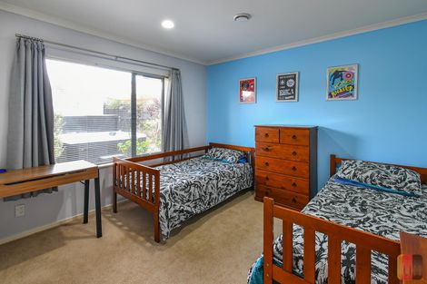 Photo of property in 204 Wattle Farm Road, Wattle Downs, Auckland, 2103