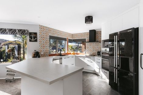 Photo of property in 30 Gibson Place, Papamoa Beach, Papamoa, 3118