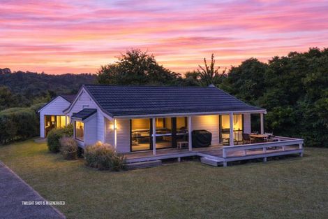 Photo of property in 9 Margot Place, Hahei, Whitianga, 3591