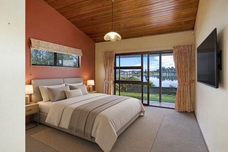 Photo of property in 16 Trevor Terrace, Paremata, Porirua, 5024