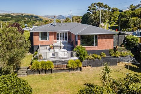 Photo of property in 18 Kapekape Place, Pukerua Bay, 5026